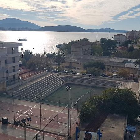 Aralis Rooms Sarandë Esterno foto